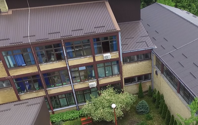 Нацистичка химна се орила хрватском школом: Домар пустио погрешну верзију